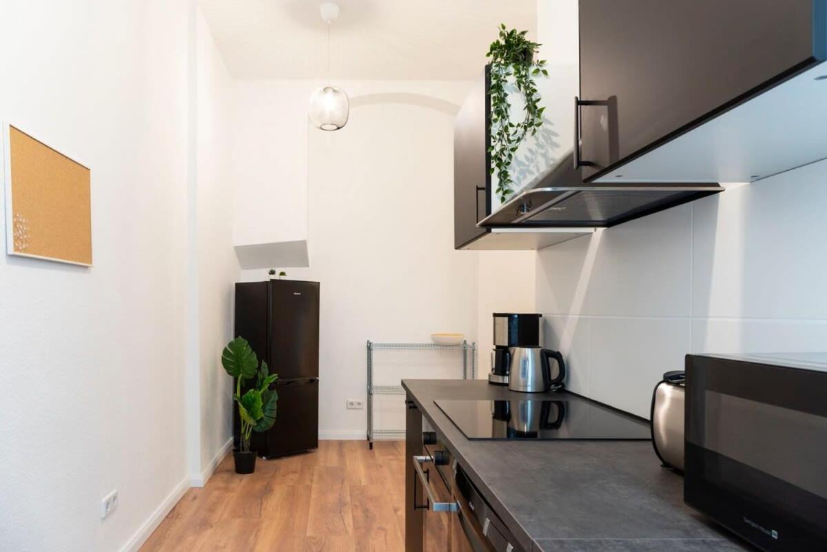 Modern 2 Bedroom Apartment In Berlin Schoeneberg Exterior photo