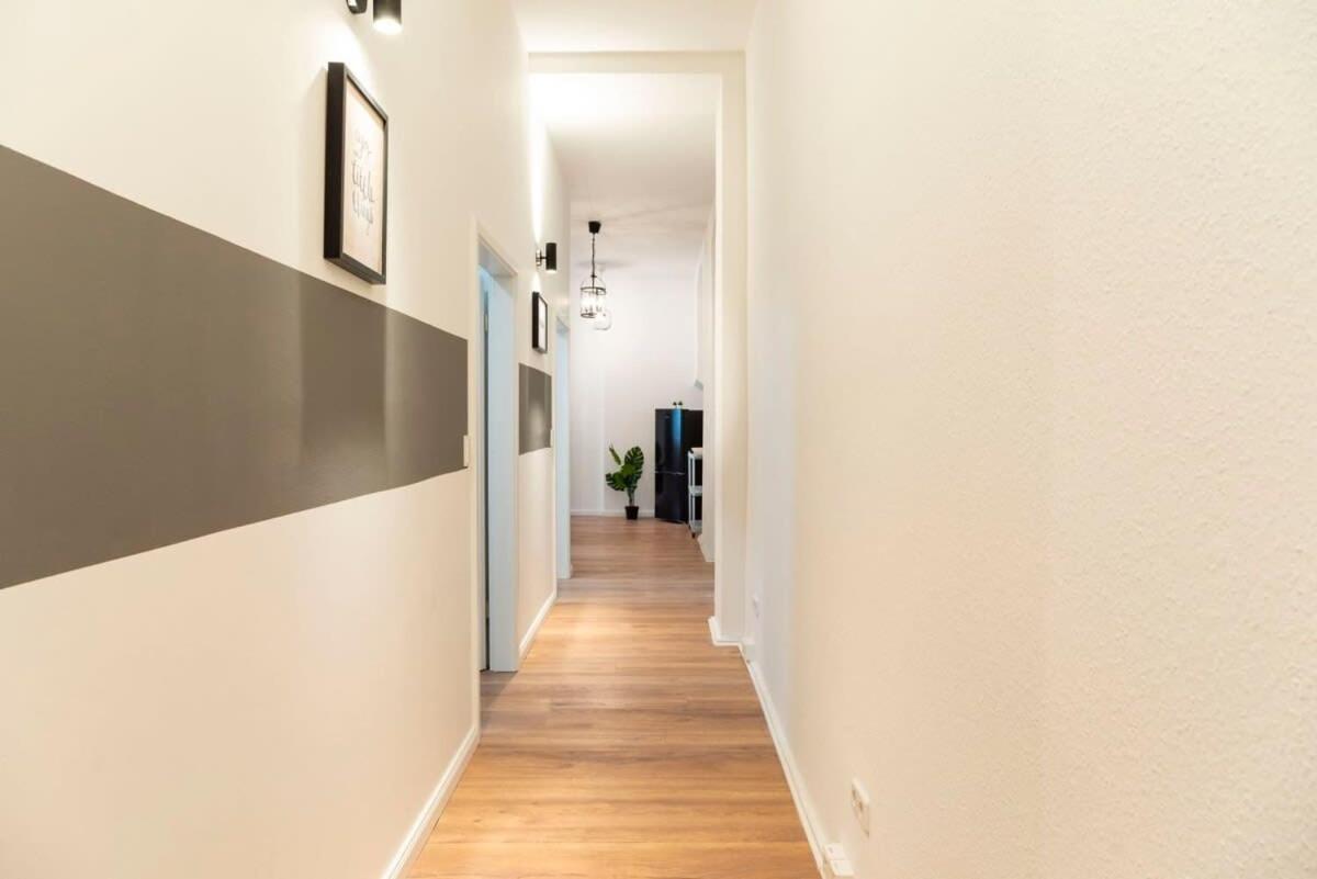 Modern 2 Bedroom Apartment In Berlin Schoeneberg Exterior photo